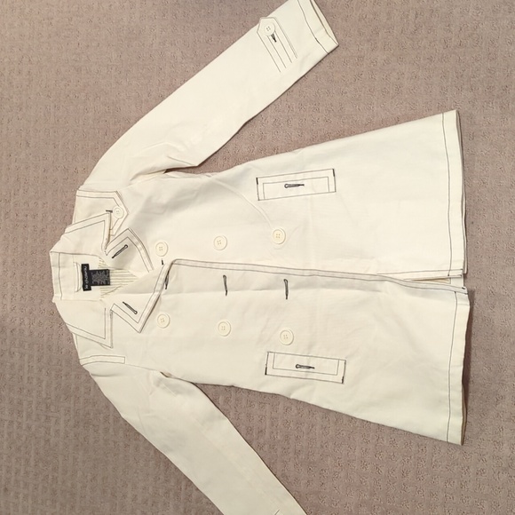 Coat - Picture 2 of 3